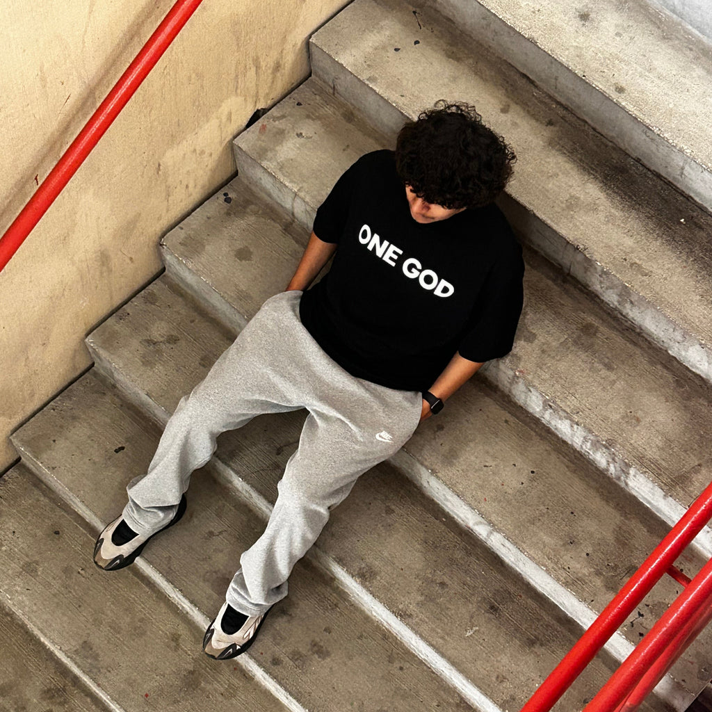 One God Tee